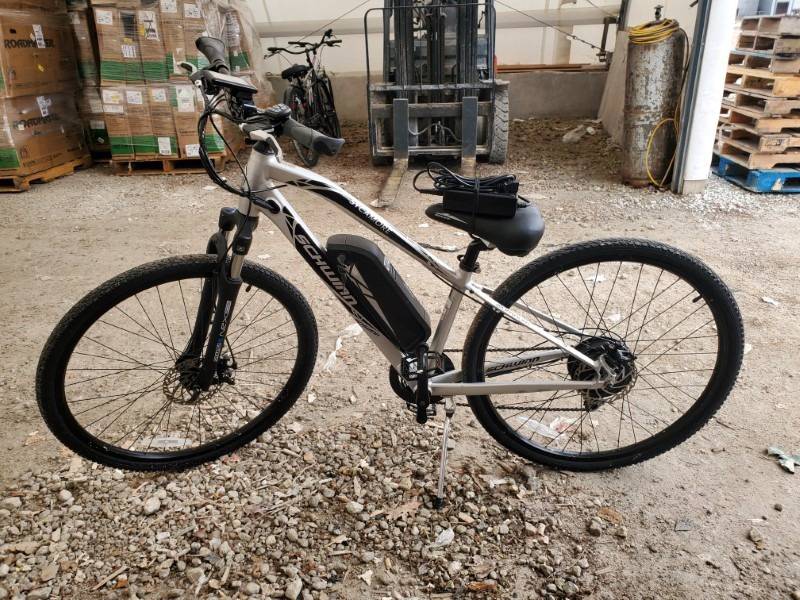 Schwinn sycamore electric sales bike