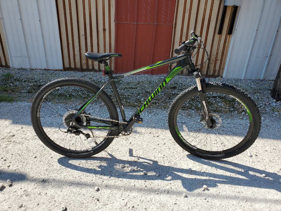 2021 schwinn best sale boundary mountain bike